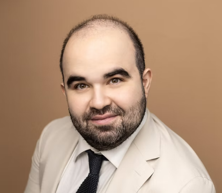 Shahin Mina-Pour headshot